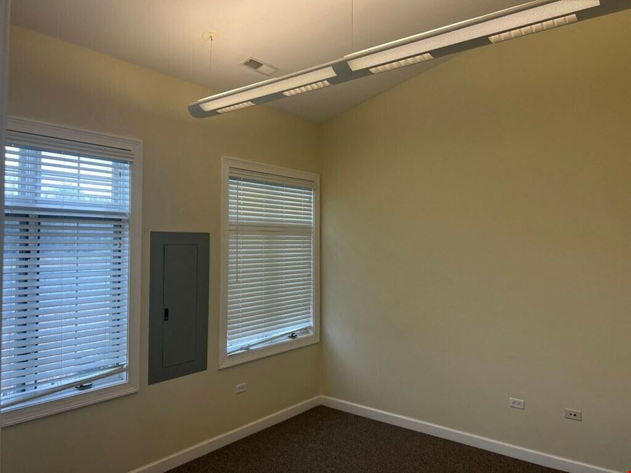 903 Fox Glen Ct.