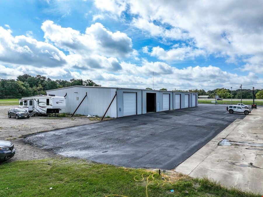 Flex Space for Sale in Wills Point