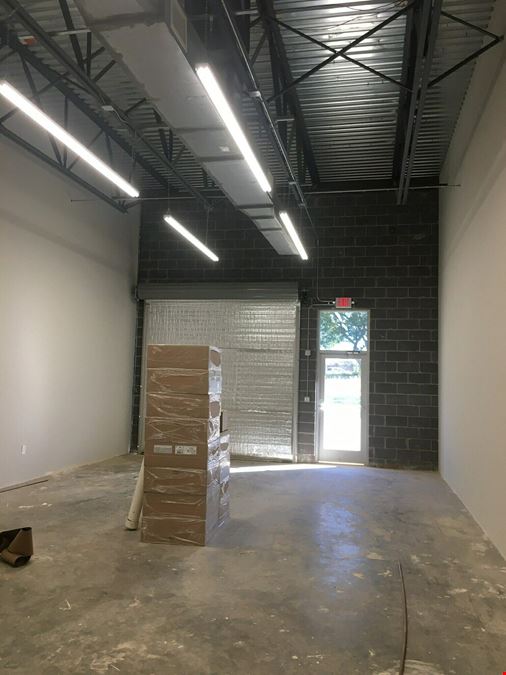 Exceptional Office/Warehouse Investment Opportunity | Prime Conroe Location off Hwy 75/N. Frazier