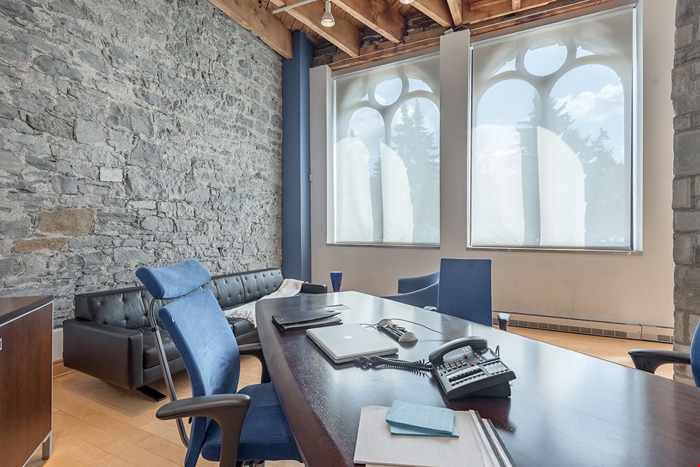 329, de la Commune, Montréal