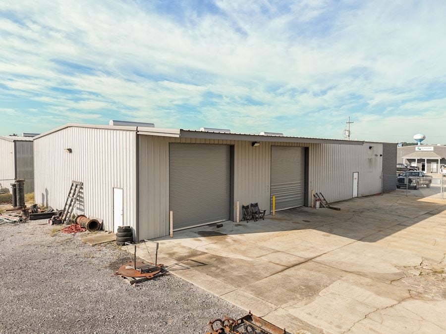 Premier ±5,000 SF Industrial Flex in Ascension Corridor