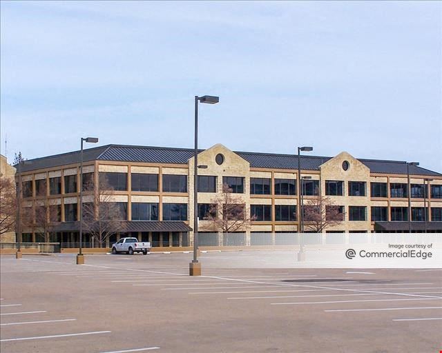 Riverside Commons Building 3