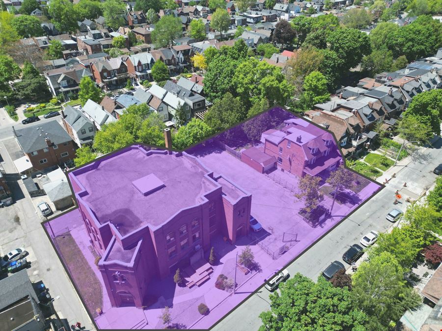 Towns on Pauline off bloor