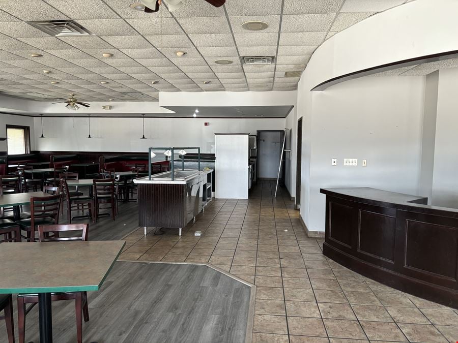 Move-in Ready Restaurant off I-39 in Oglesby