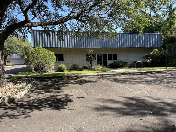 Preview of Industrial space for Rent at 1912 NW 67th Pl | Gainesville, FL 32653