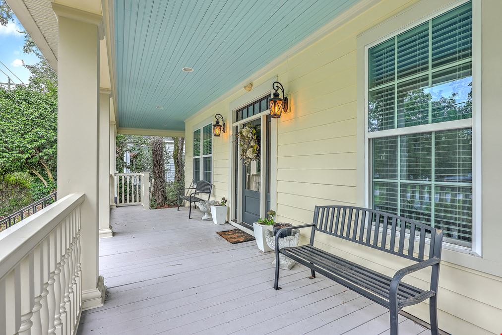 Commercial Gem in the Heart of Historic Summerville