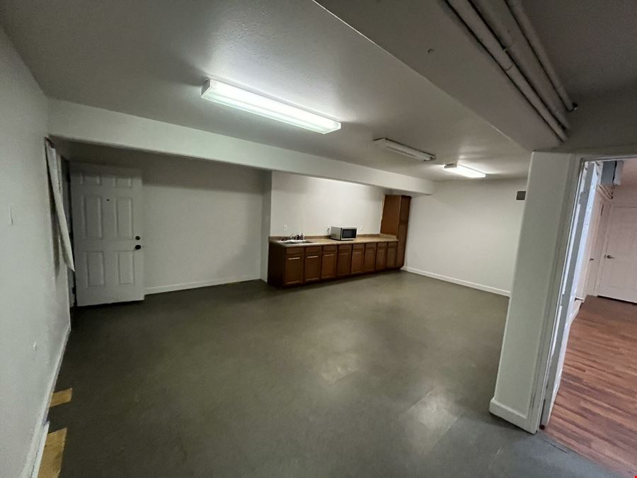1615 E Chemical Dr