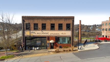 Preview of Retail space for Sale at 109 Roberts St