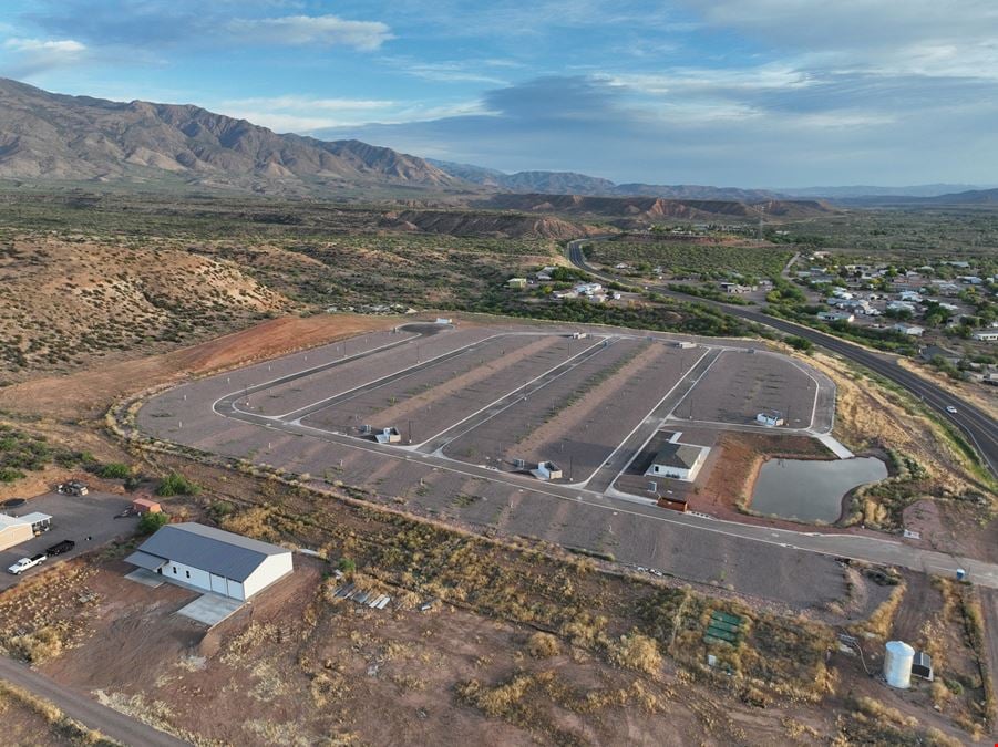 Roosevelt Lake Cottages RV Park