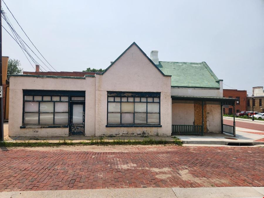 201 S Commercial St