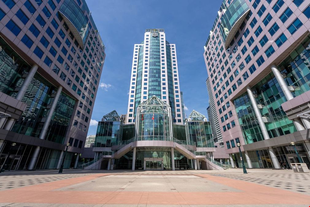 200 Wellington Street West