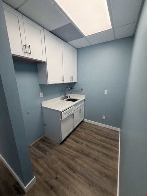 10625 N Military Trl #204
