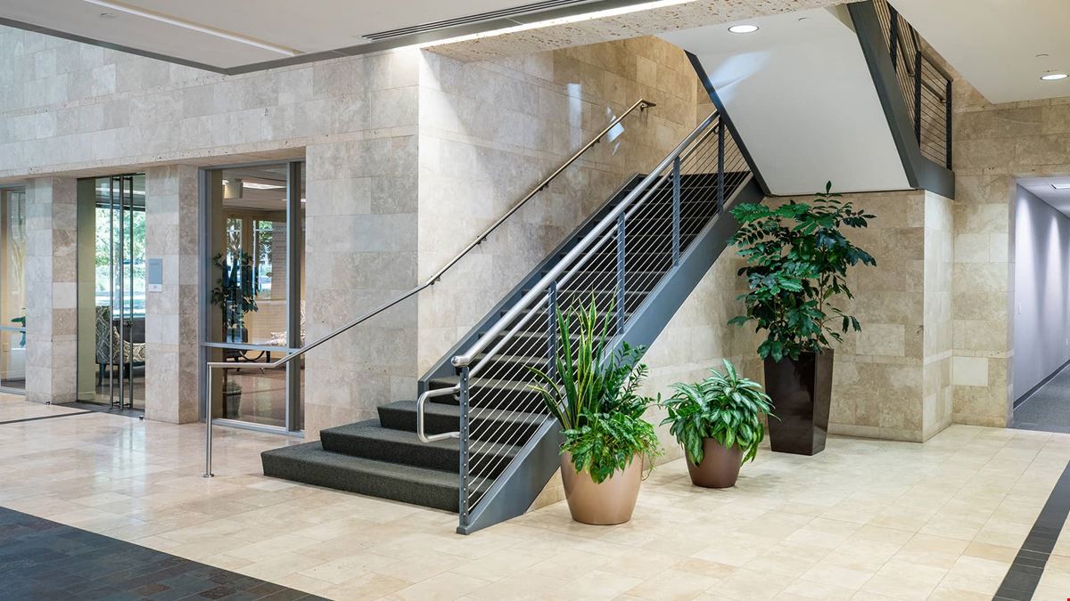 Amber Oaks Corporate Center - Building G