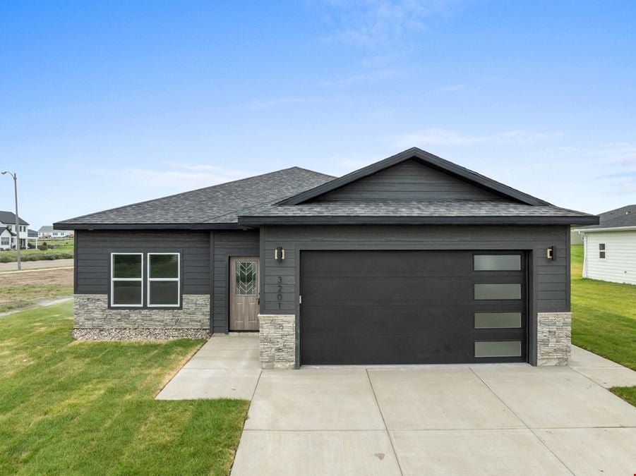 3201 & South Vacant lot 27th Ave W
