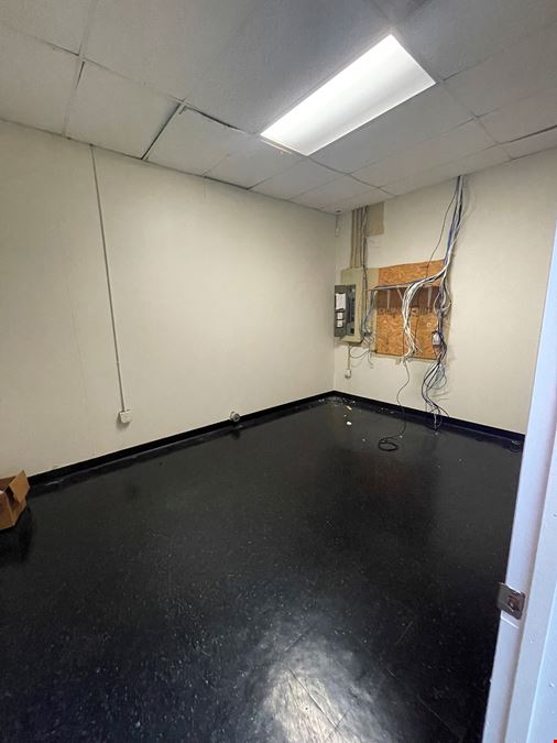 5226 Monroe Street Unit A