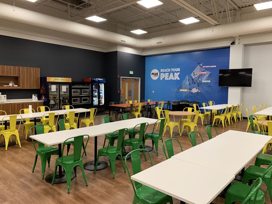 Outlet Corporate Center
