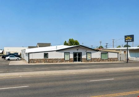 Preview of Industrial space for Rent at 1615 N Woodruff Avenue