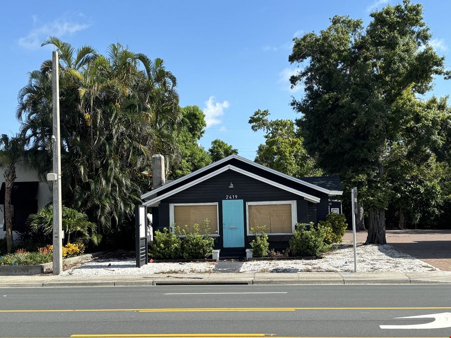 Bungalow Building