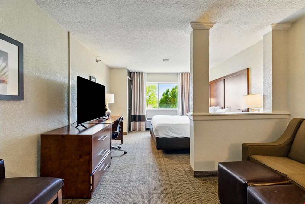 Comfort Inn Woodland Hills