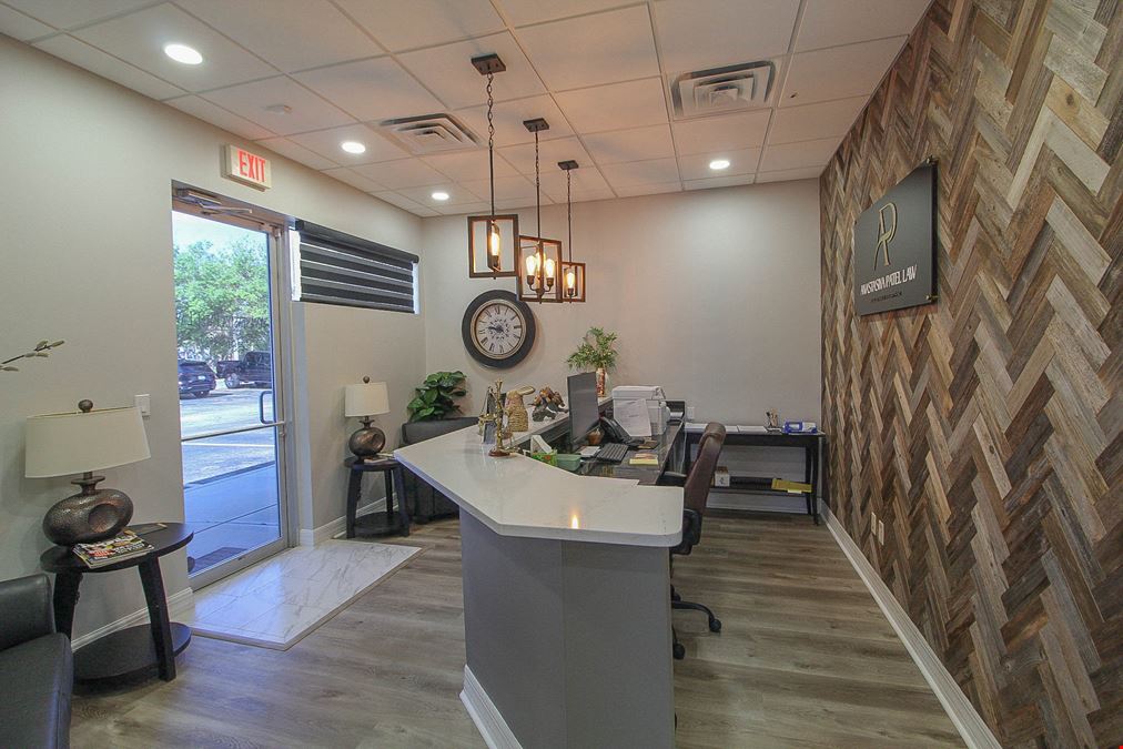 Murdock Professional Center Office Unit B2