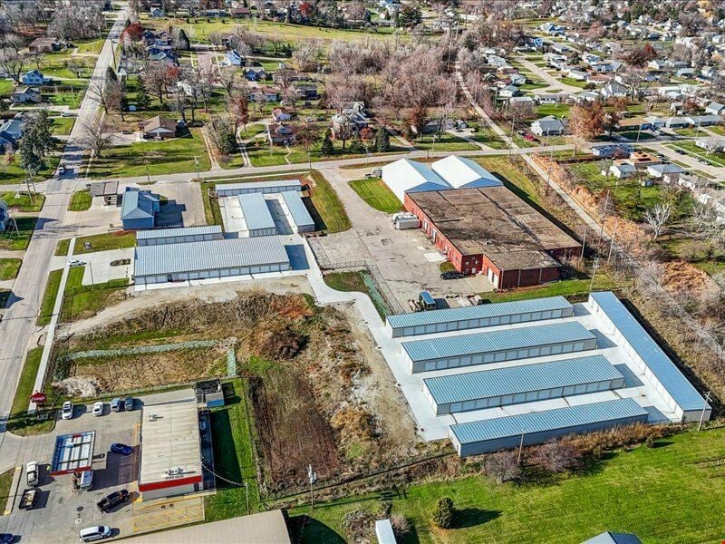 1101 Lincoln Way