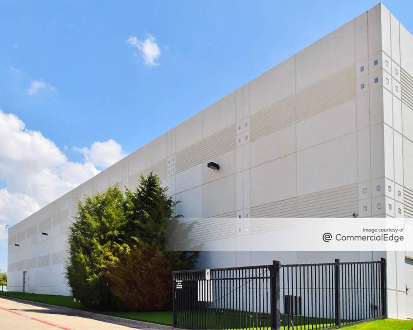 14501 North Fwy
