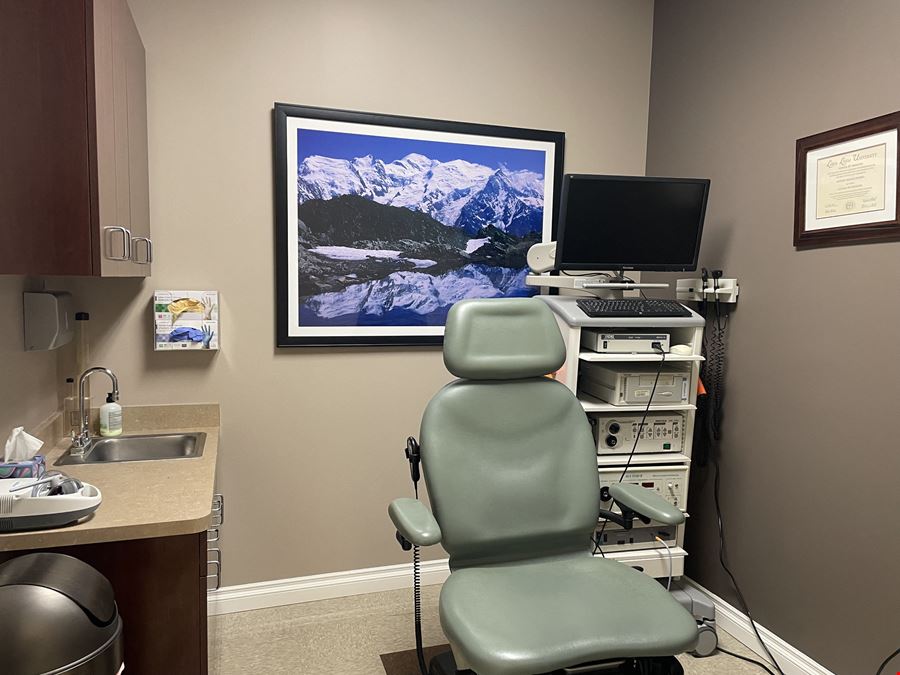 CORONA MAIN MEDICAL PLAZA |