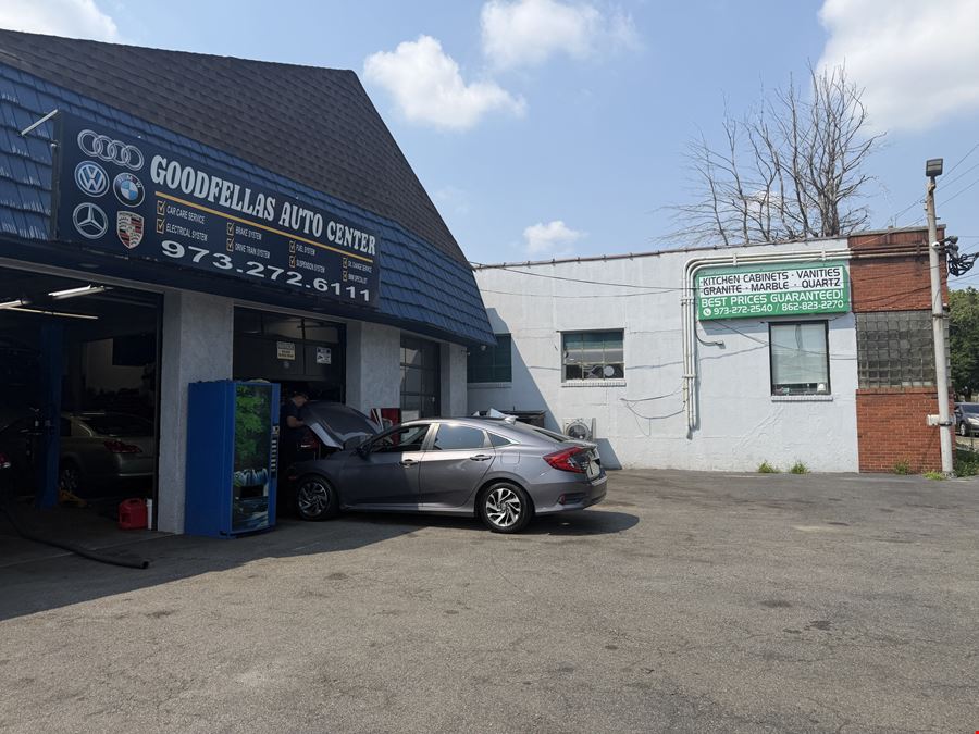 35 Crooks Ave