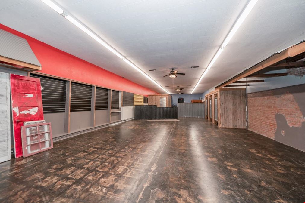 Commercial Business in Hughes Springs, Texas for Sale