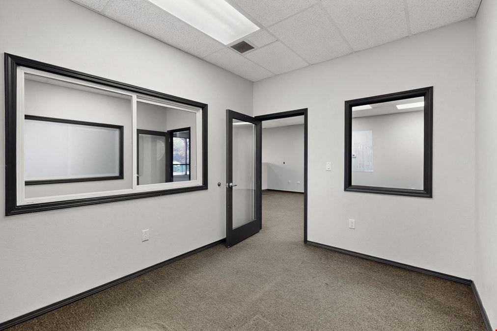 SMALL CLASS A OFFICE OFF PASEO AND GOLF COURSE