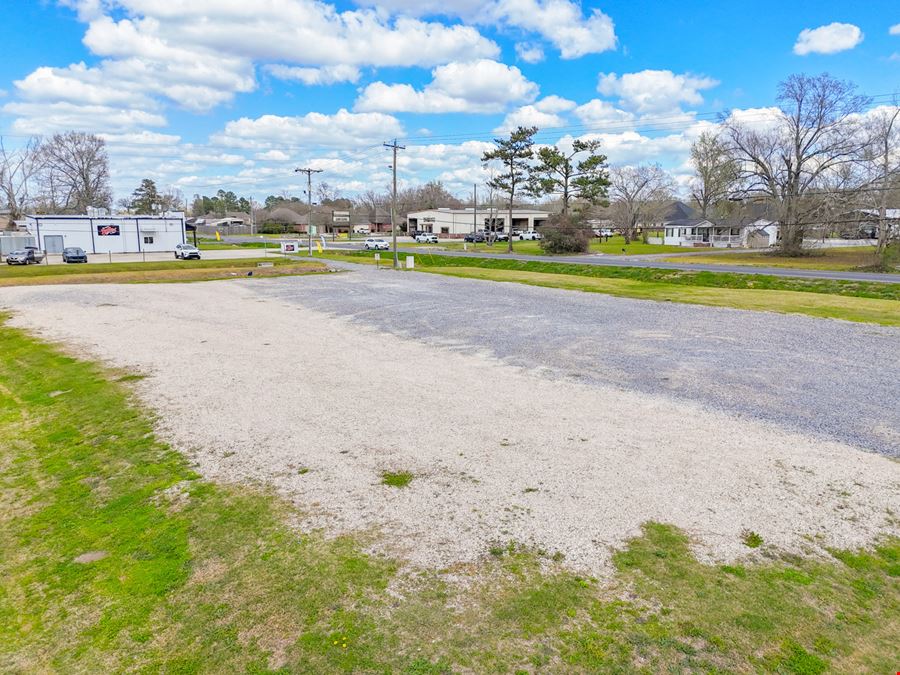 Soft-Corner Development Site on Hwy 44