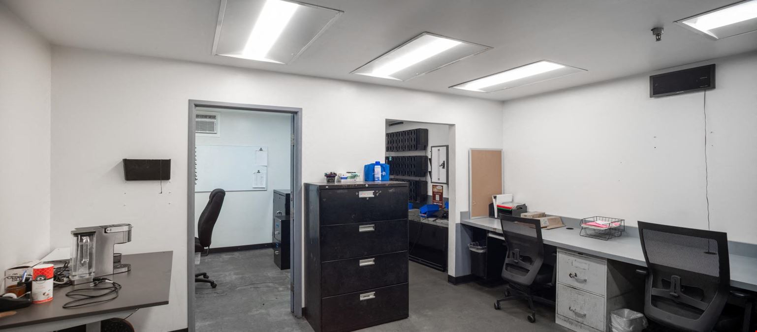 2108 - 10690 Santa Monica