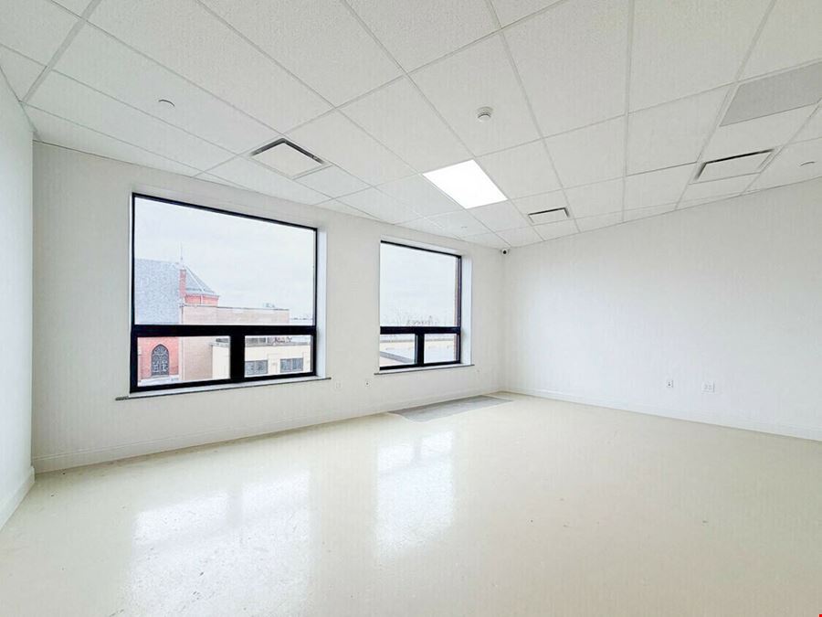 4,200 - 8,400 SF | 306 Powers Street | Office & Community Facility East Williamsburg For Lease