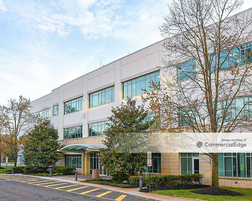 Laurel Creek Corporate Center - 750 Centerton Road