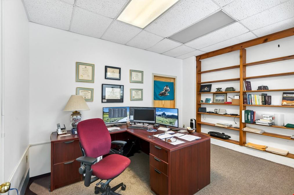 123 S Main St, Athol
