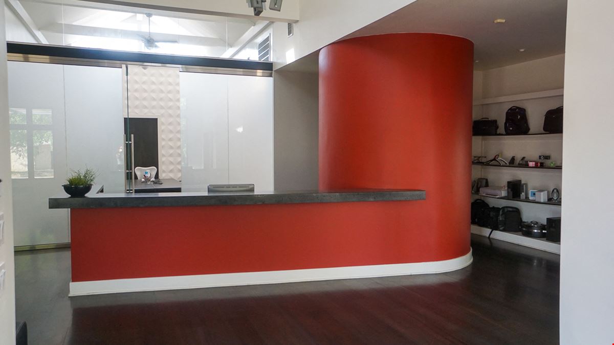 Axis Design Building
