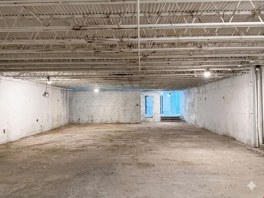 ±9,193 SF COMMERCIAL SHELL SPACE