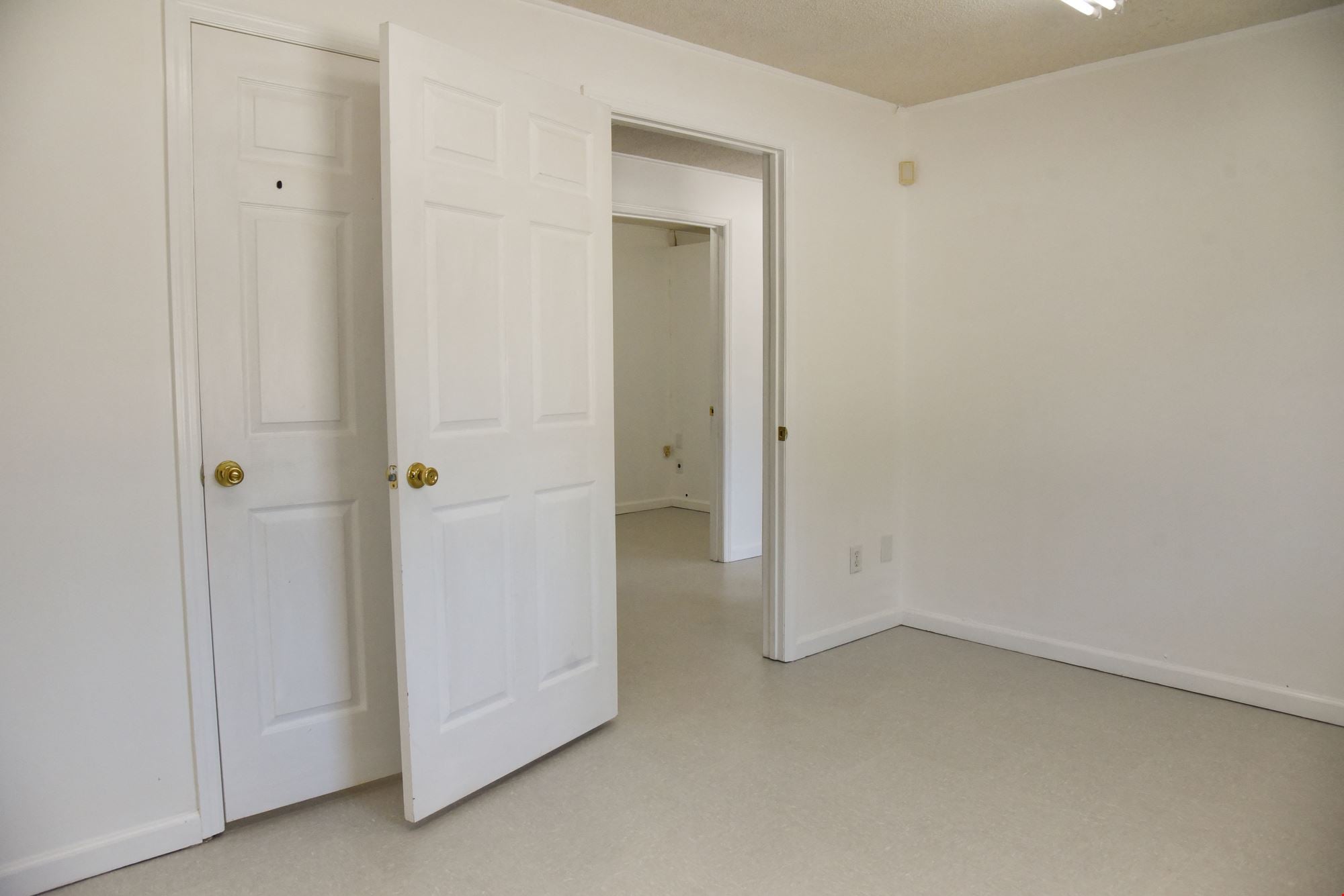 1332 Old Highway 24