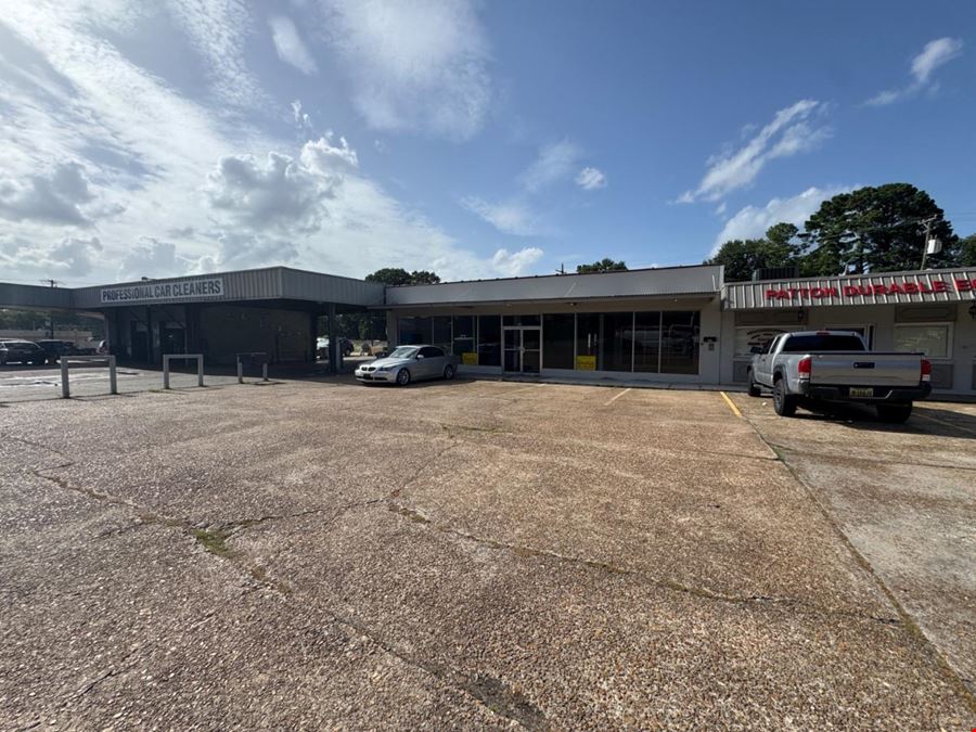 303 Clinton Blvd