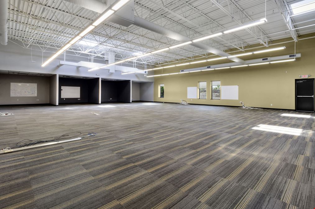 +/- 12,000 SF Freestanding Flex Industrial Building in Park 100