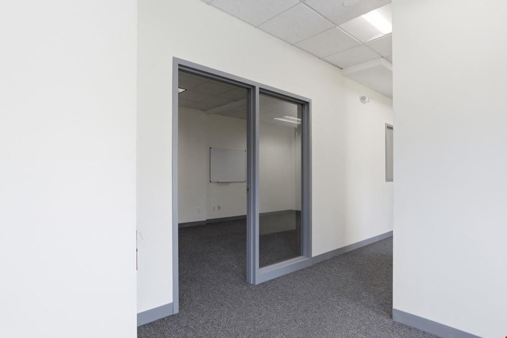 3,700sf Professional Office Suite for Lease in Rowley, MA