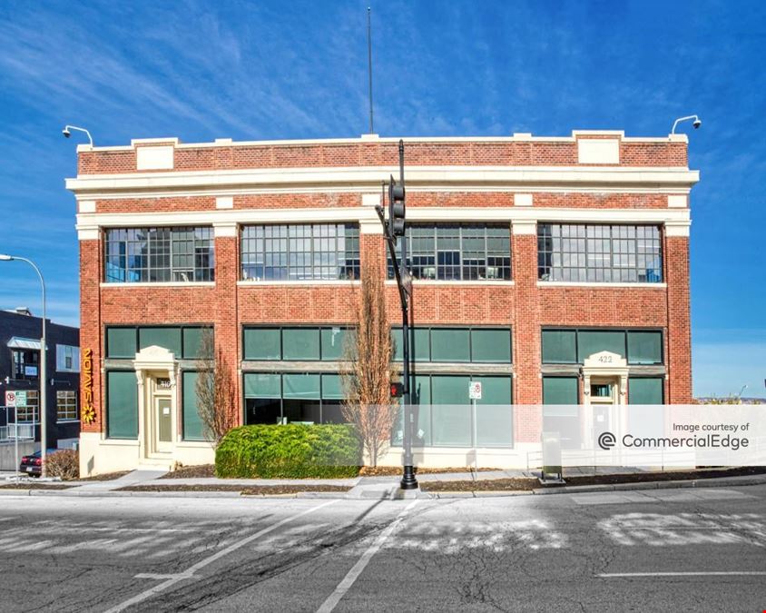 422 Admiral Boulevard