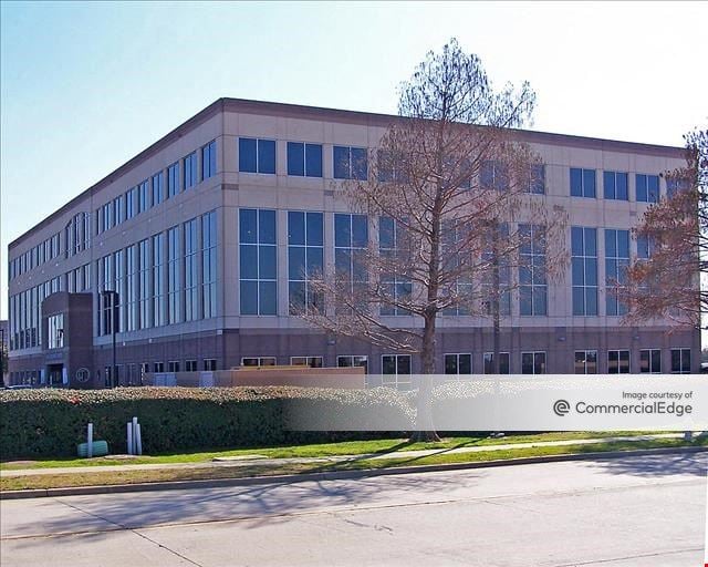 161 Corporate Center