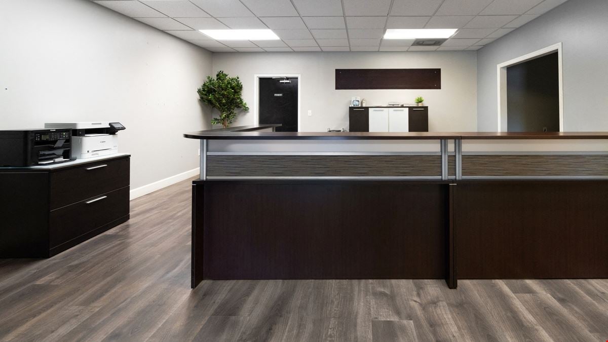 10,598 SF Single-Tenant Warehouse on 0.99 AC