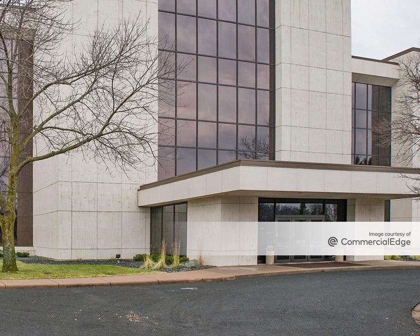 Anderson Lakes Corporate Center