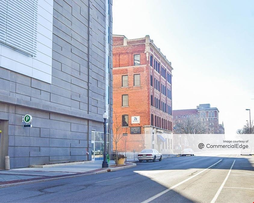 229 West Berry Street