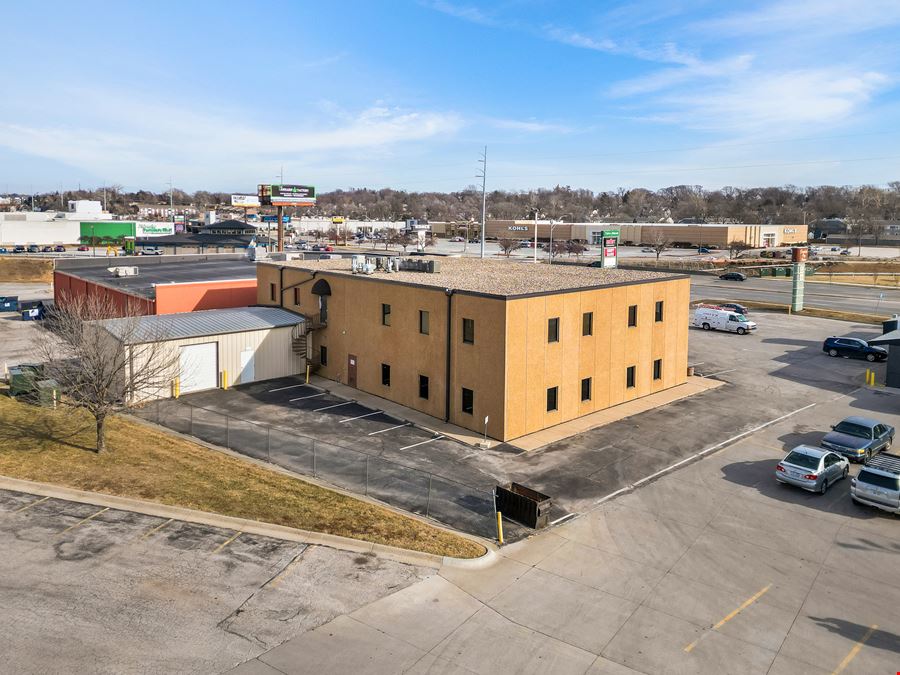 Retail Building for Lease