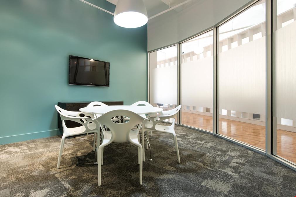 41 East 11th Street - Industrious - University Place