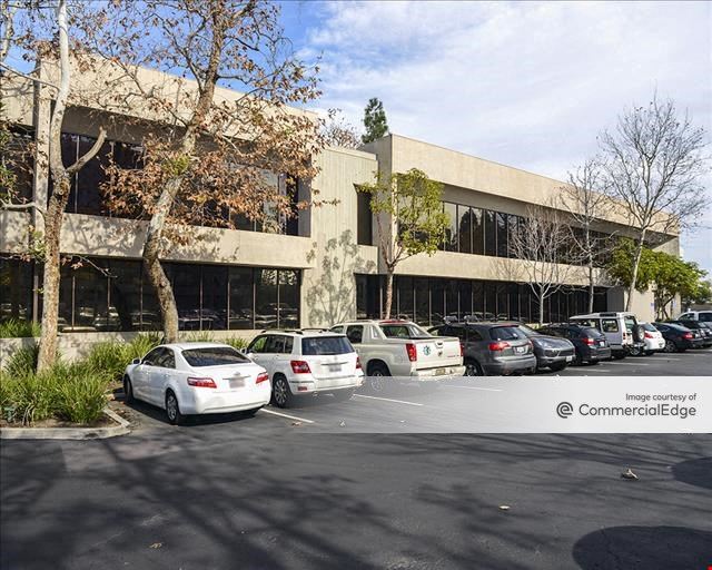 1601 Newport Plaza