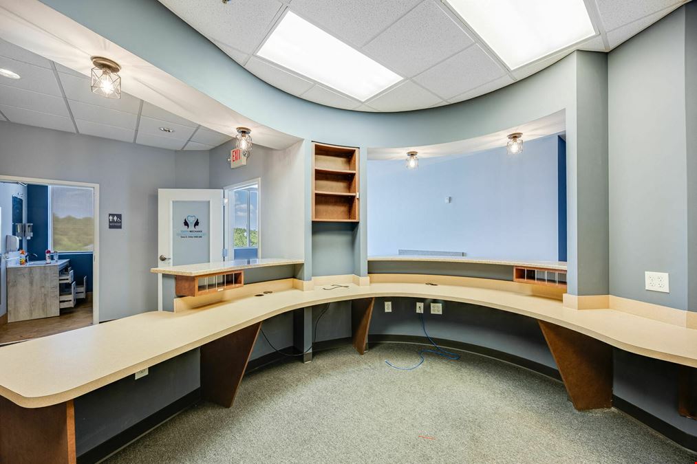 OFFICE SUITE FOR LEASE